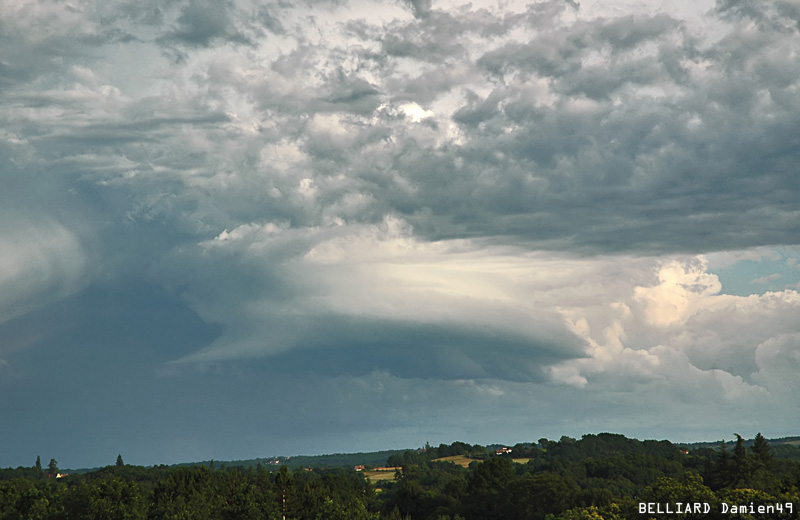 20100610_20h20_mesocyclone1.jpg